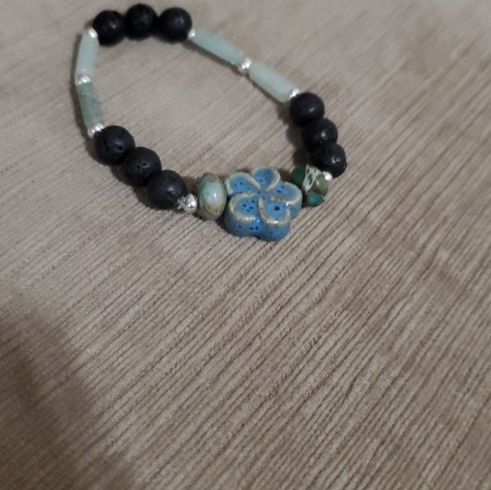 Bracelets - Picture 1 of 1